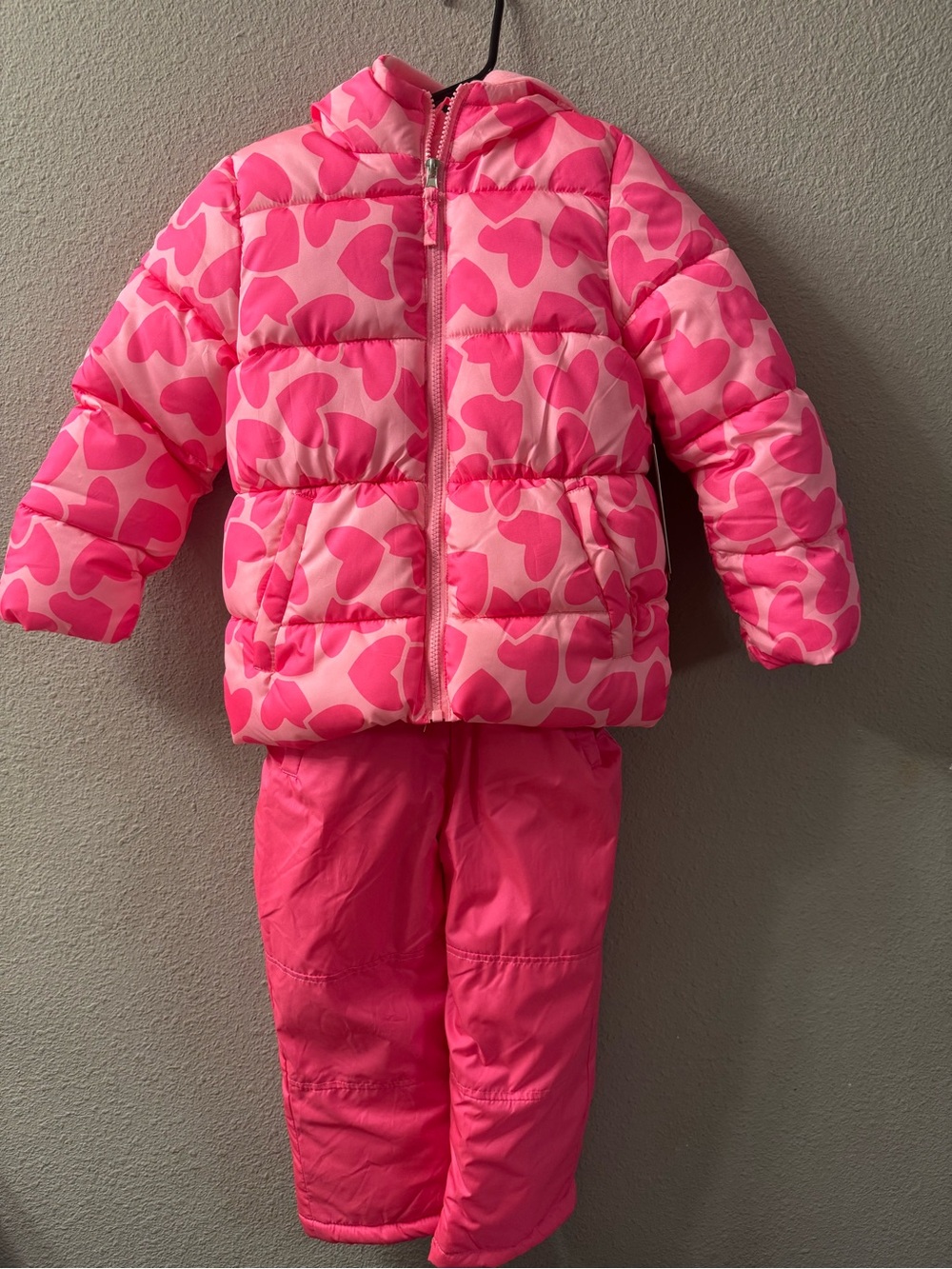 Kids Pink Heart Puffer Jacket and Snow Pants Set. NWT. Size 5/6